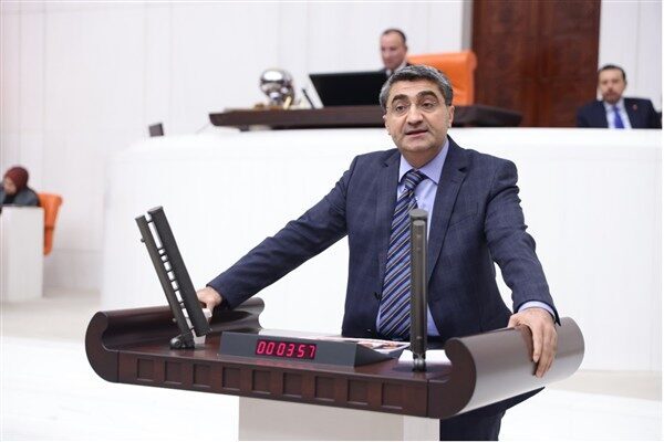 DEVA Partisi Genel Başkan Yardımcısı ve Mersin Milletvekili Ekmen, 1