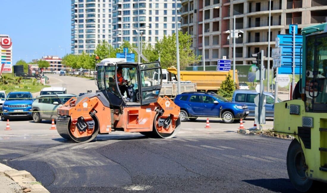Samsun Büyükşehir Belediyesi ekipleri, Atakum İlçesi Elbistan Bulvarı’nda da yoğun