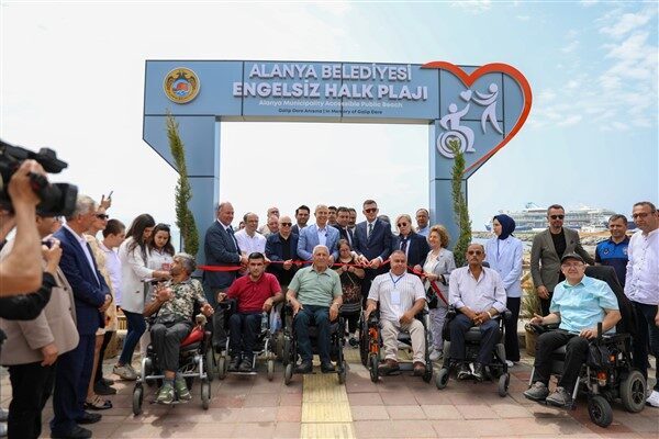 Alanya Kaymakamlığı ve Alanya Belediyesi’nin iş birliğiyle düzenlenen festival, İlçe
