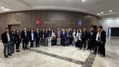 Ziyaret kapsamında Belediye Başkan Yardımcısı Turhan Candan ile bir araya
