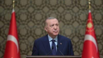 Pakistan Başbakanı Şahbaz Şerif, sosyal medya hesabından yaptığı açıklamada Cumhurbaşkanı