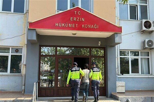 Hatay Otoyol Jandarma Komutanlığı ekipleri, Erzin ilçesinde 250 bin TL