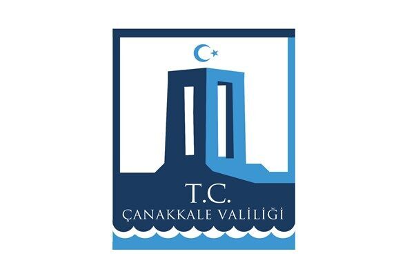 Çanakkale Valiliği'nden yapılan açıklamada, Çanakkale-Ezine yolu Anıtyağ mevkii yakınlarında meydana