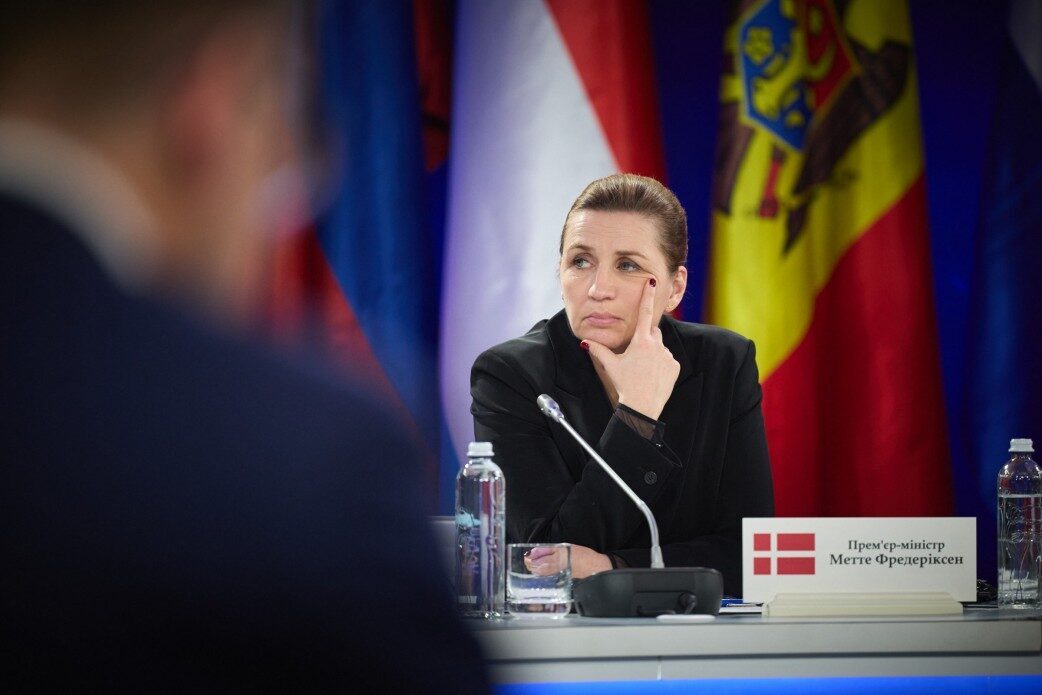Danimarka Başbakanı Mette Frederiksen ve Kanada Başbakanı Mark Carney arasındaki