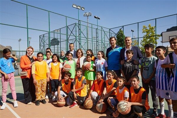 Eğitim Gençlik ve Spor Daire Başkanlığı bünyesinde her yaşa hitap