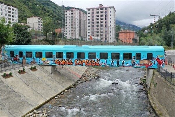 Gelecek Partisi Bursa İl Başkanı Kadıoğlu, atıl durumdaki tren vagonlarının