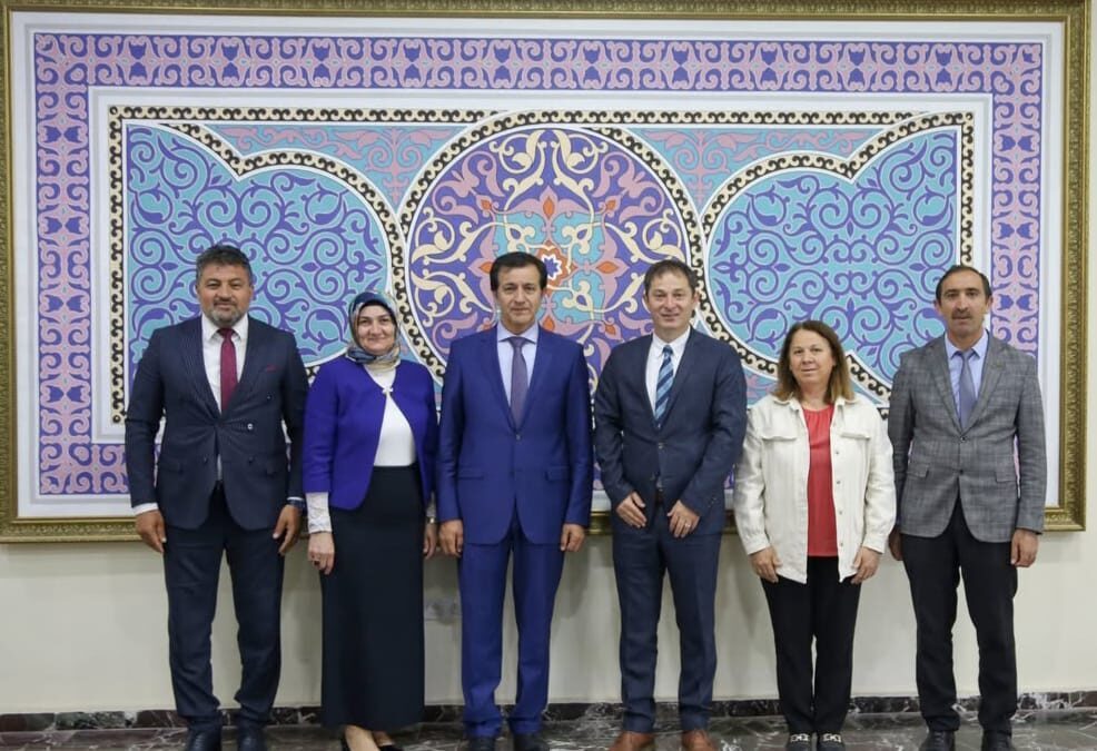 Ardahan Üniversitesi Rektörü Prof. Dr. Öztürk Emiroğlu, Gençlik ve Spor