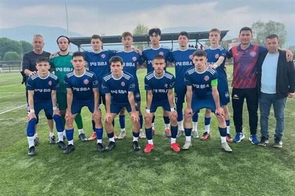 Orhangazi Gençlerbirliği, U-18 Türkiye Şampiyonası'nda birinci kademe maçlarında şampiyon oldu.