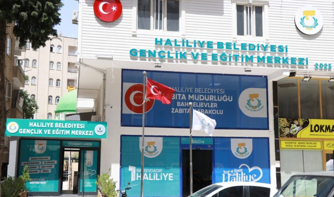 Alanında uzman öğretmenlerin görev yaptığı kursta, öğrencilere haftanın dört günü