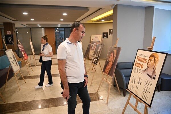 Yunus Emre'nin sözlerini ve portrelerini içeren sergiyle başlayan etkinlik, belgesel