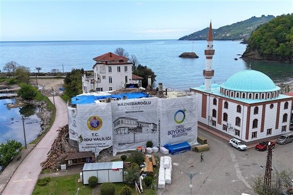 Fatsa'daki tarihi konakta restorasyon çalışmaları devam ediyor. Konağın birinci katında