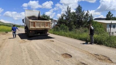 Hazro Belediyesi, Zerguz Yolu'nda başarılı bir asfalt yama çalışması gerçekleştirdi.