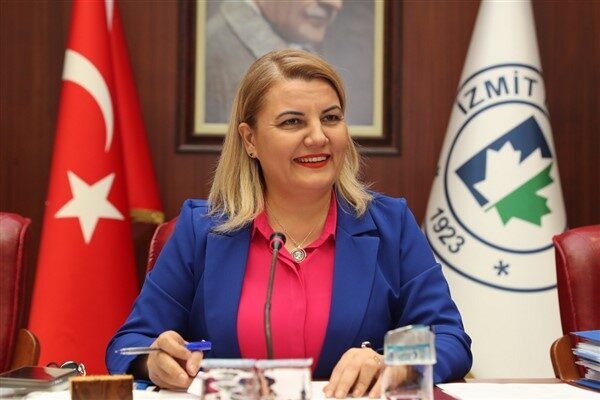 İzmit Belediye Başkanı Hürriyet, hizmetleri zararına sunmalarına rağmen israf etmediklerini