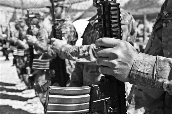 Yemen'den atılan füze İsrail topraklarına ulaştı. Savunma sistemleri başarılı bir