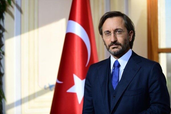 Cumhurbaşkanlığı İletişim Başkanı Fahrettin Altun, CHP Genel Başkanı Özgür Özel'i