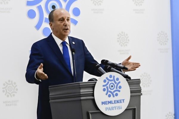CHP Genel Başkanı Özgür Özel, Sırrı Süreyya Önder için düzenlenen
