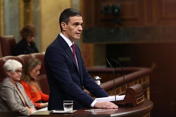 İspanya Başbakanı Pedro Sanchez, Pepe Mujica’nın daha iyi bir dünyaya