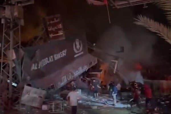 Kuzey Rimal'daki Thailandy restoranında masaların üstünde cesetler bulunduğu sosyal medyada