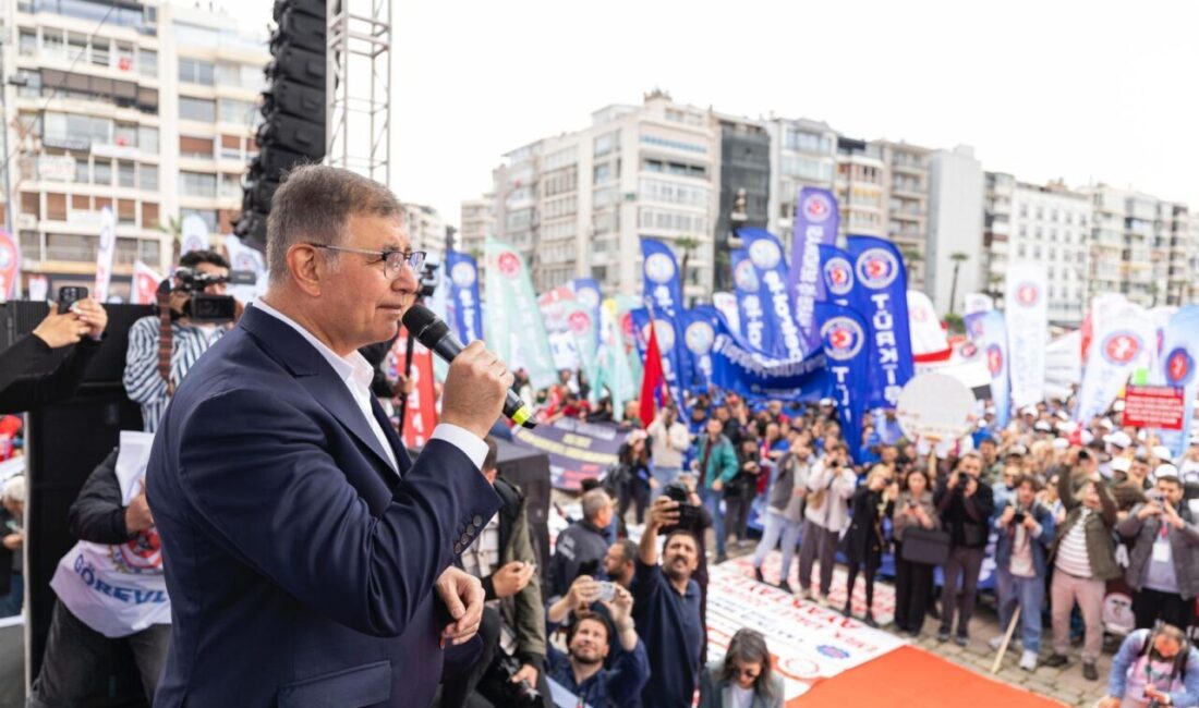 İzmir Büyükşehir Belediye Başkanı Dr. Cemil Tugay, 1 Mayıs'ta emekçilerle