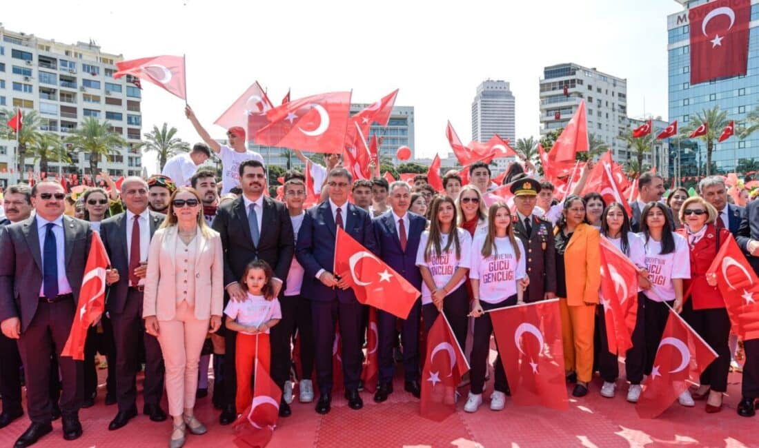 İzmir’de 19 Mayıs Atatürk'ü Anma, Gençlik ve Spor Bayramı kutlamaları