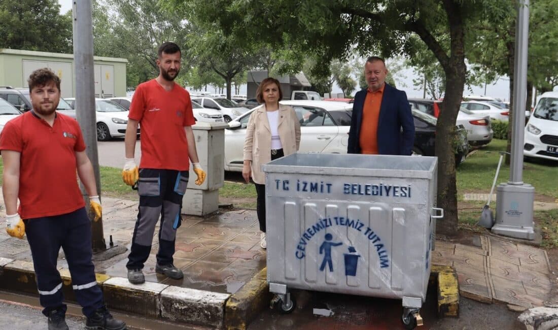 İzmit Belediyesi Temizlik İşleri Müdürlüğü’nün koordinasyonuyla yürütülen çalışmaları Belediye Başkan