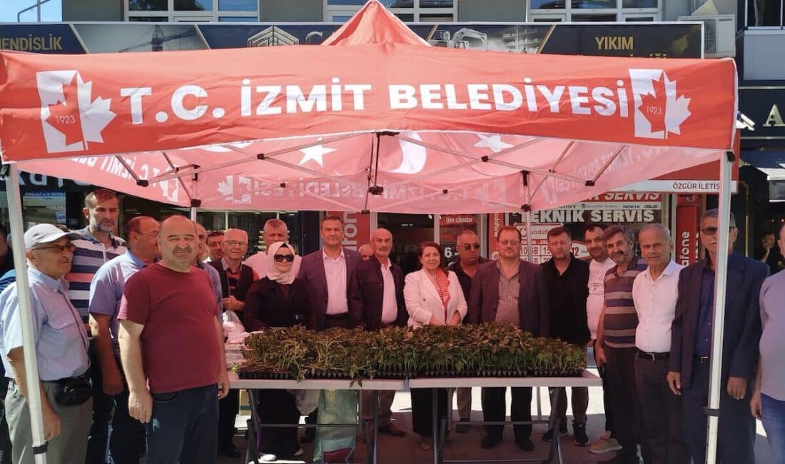 Bekirdere, Alikahya, Kuruçeşme ve Abdurrahman Yüksel Caddesi’nde gerçekleştirilen dağıtım etkinliğine