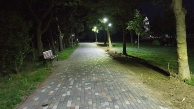 Karacabey Belediye Başkanı Fatih Karabatı, Atatürk Kültür Parkı'ndaki eksiklikleri gidermek