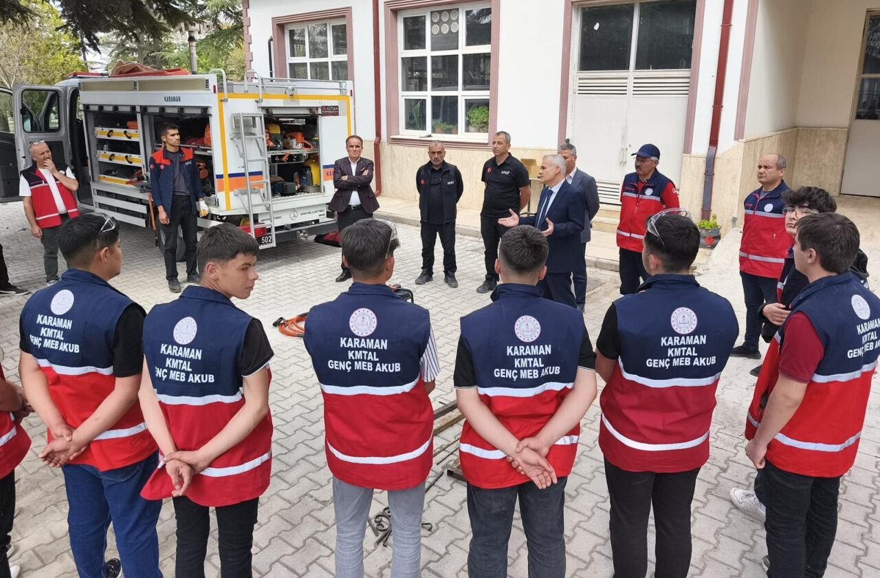Karaman İl Milli Eğitim Müdürlüğü tarafından düzenlenen etkinlikte öğrencilere iş