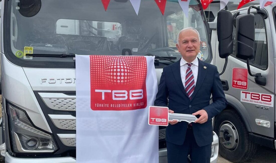 Ankara’da düzenlenen törende, Türkiye Belediyeler Birliği Başkan Vekili ve Adana