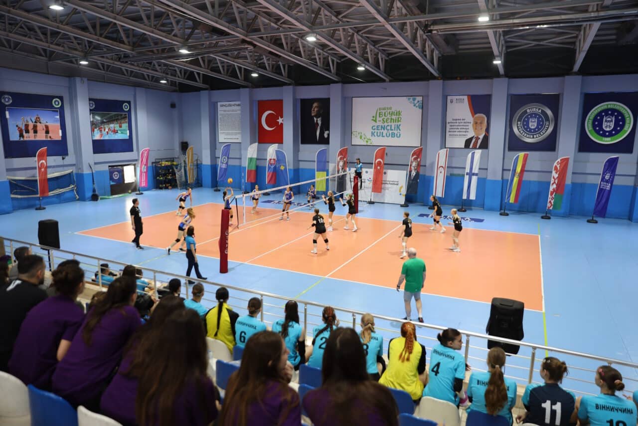 Bursa Valiliği ve Bursa Büyükşehir Belediyesi öncülüğünde Gençlik ve Spor