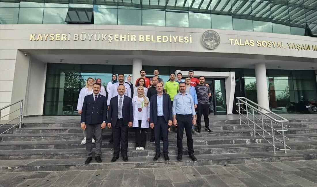 Kayseri Büyükşehir Belediyesi'nde faaliyet gösteren KAYMEK, gençlerin akademik, sosyal ve