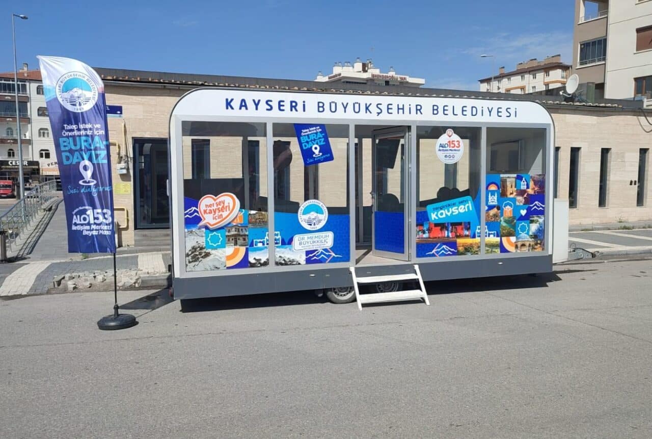 Kayseri Büyükşehir Belediyesi'nin Mobil Beyaz Masa birimi, vatandaşların istek, öneri