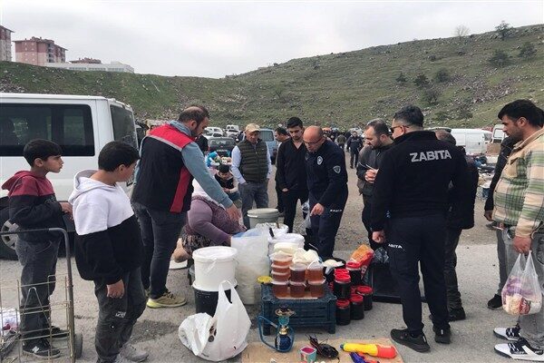 Kayseri'de yapılan denetimlerde tüketilmeye uygun olmayan ve son kullanma tarihi