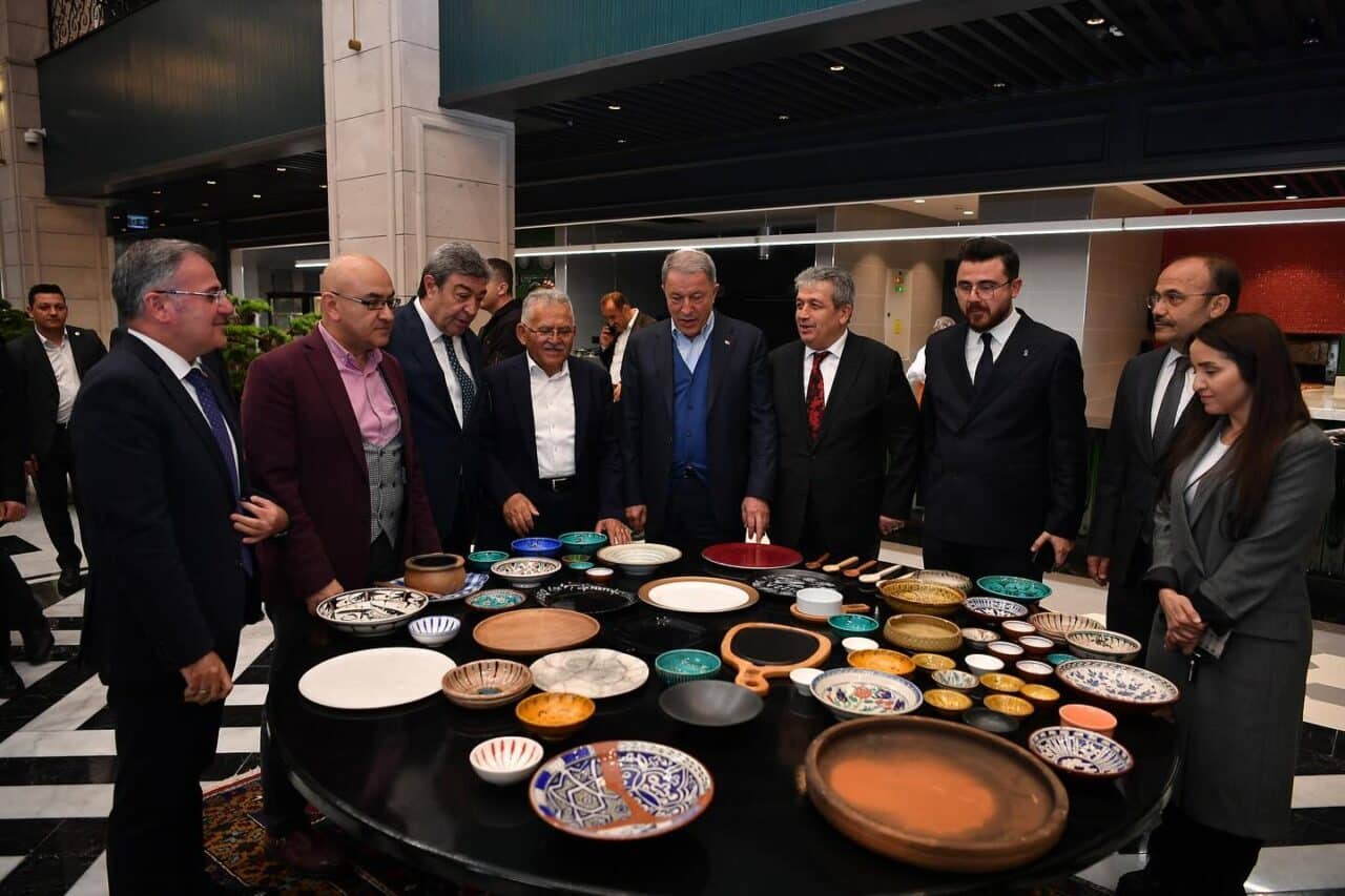 Kayseri Büyükşehir Belediye Başkanı Dr. Memduh Büyükkılıç, Recep Tayyip Erdoğan