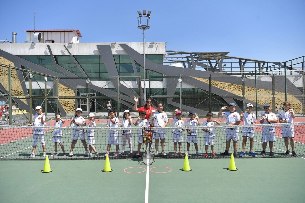 Kayseri, Avrupa Spor Şehri unvanını kazanarak 3,9 milyon sporseveri buluşturdu.