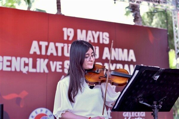 Kepez Belediyesi, 19 Mayıs etkinlikleri kapsamında gençlere özel bir sahne