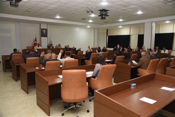 Keşan Belediye Meclis Salonu'nda gerçekleşen toplantıda, Başkanvekili Rasim Ergene yönetti.