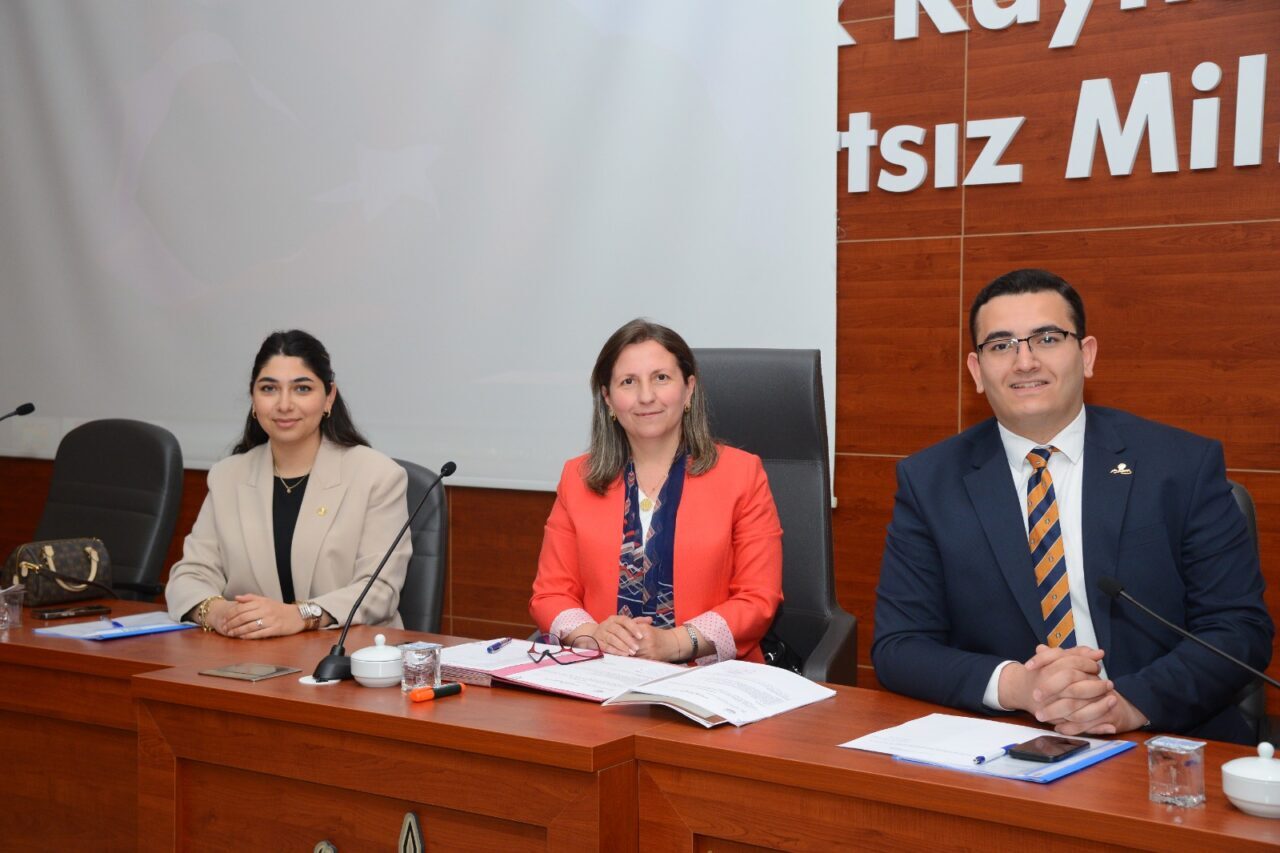 Kırşehir Belediye Meclisi'nde yapılan toplantıda halk otobüsü ücretleri belirlendi ve