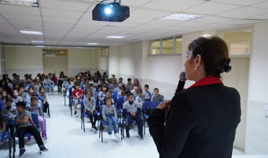 Park ve Bahçeler Müdürlüğü personeline Dr. Sevinç Ateş eşliğinde eğitim
