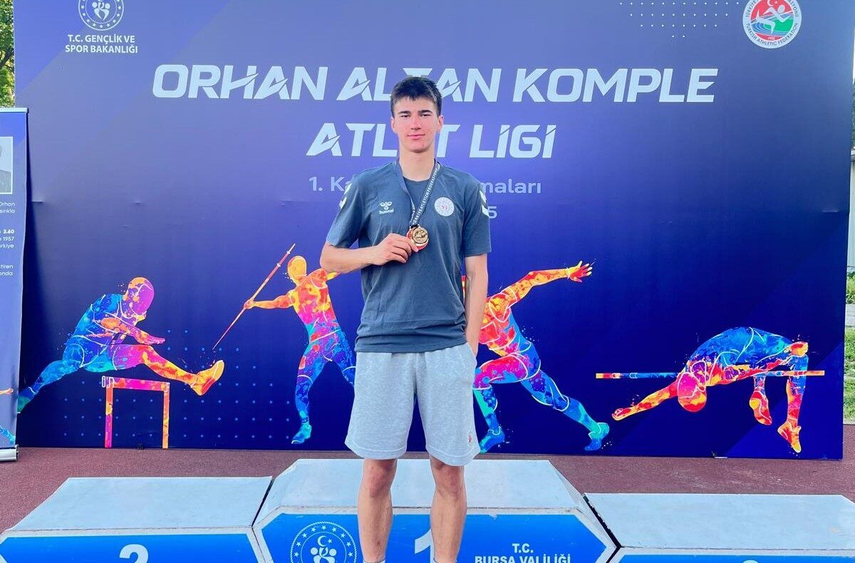 Konya Büyükşehir Belediyespor'dan Seyhun Efe Bükmen U20 Genç Erkekler Kategorisi'nde