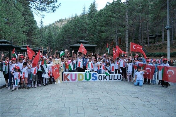Konya Büyükşehir Belediyesi Kudüs Çalışma Grubu tarafından “Kudüs Okulu Çocuk