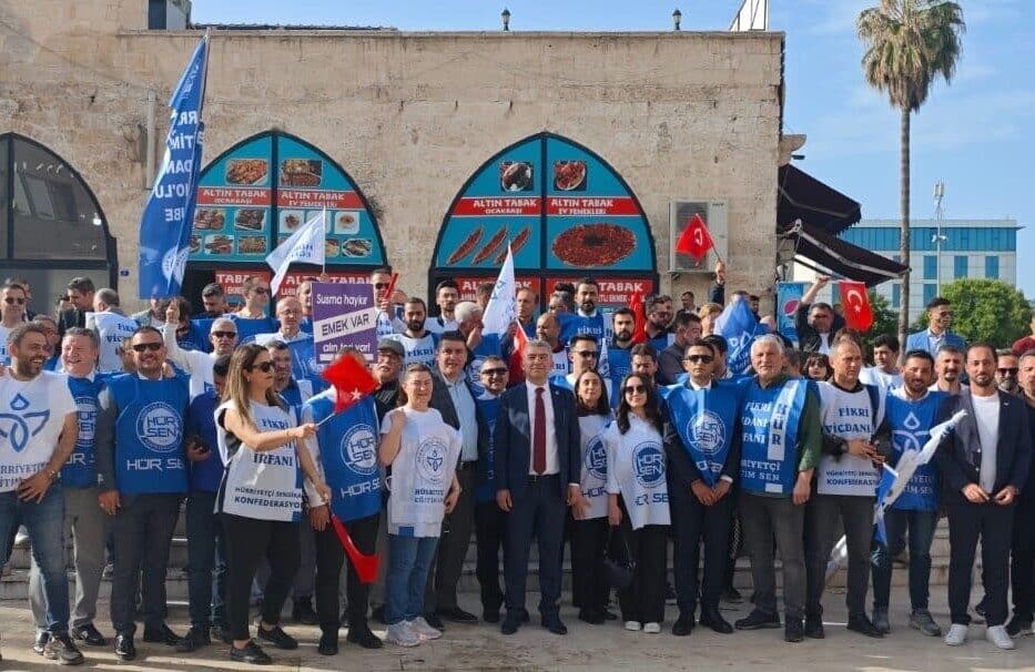 Hürriyetçi Sendikalar Konfederasyonu Genel Başkanı Levent Kuruoğlu, 1 Mayıs Emek