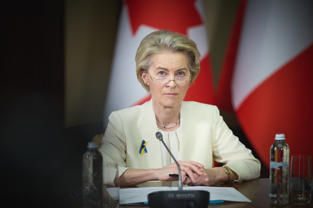 Avrupa Birliği Komisyon Başkanı Ursula von der Leyen, İsrail'deki yangınlarla