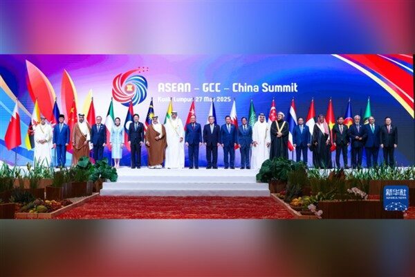 Çin Başbakanı Li Qiang, dün Malezya’nın başkenti Kuala Lumpur’da düzenlenen