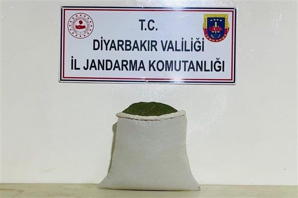 Diyarbakır İl Jandarma Komutanlığı, Lice'de uyuşturucu ticareti operasyonunda 77 kilogram