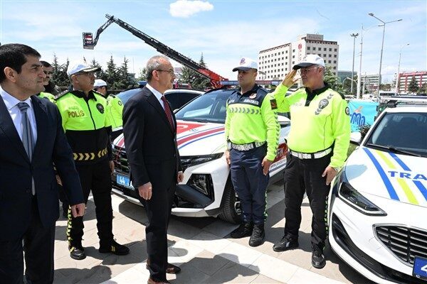 Malatya Valisi Seddar Yavuz, Trafik Güvenliği toplantısında trafik kazalarının ciddiyetinden