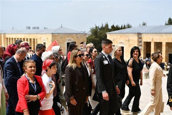 Hurin Yavuzalp Özel Eğitim Meslek Okulu öğrencileri, Engelliler Haftası'nda Anıtkabir'e