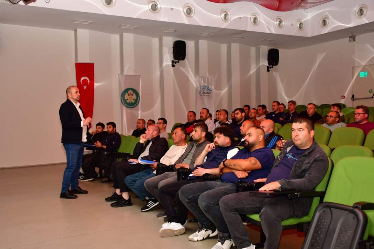 Manisa Büyükşehir Belediyesi Veteriner İşleri Dairesi Başkanlığı’na bağlı Vektörlerle Mücadele
