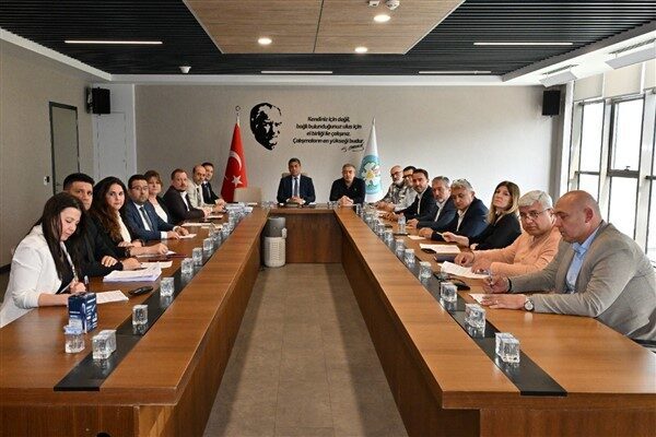 Manisa Büyükşehir Belediyesi encümen toplantısı, Nisan ayı meclis toplantısında seçilen