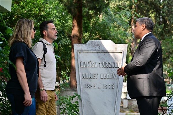Manisa Çatal Asri Mezarlığı’nda gerçekleşen anma törenine, Manisa Büyükşehir Belediyesi